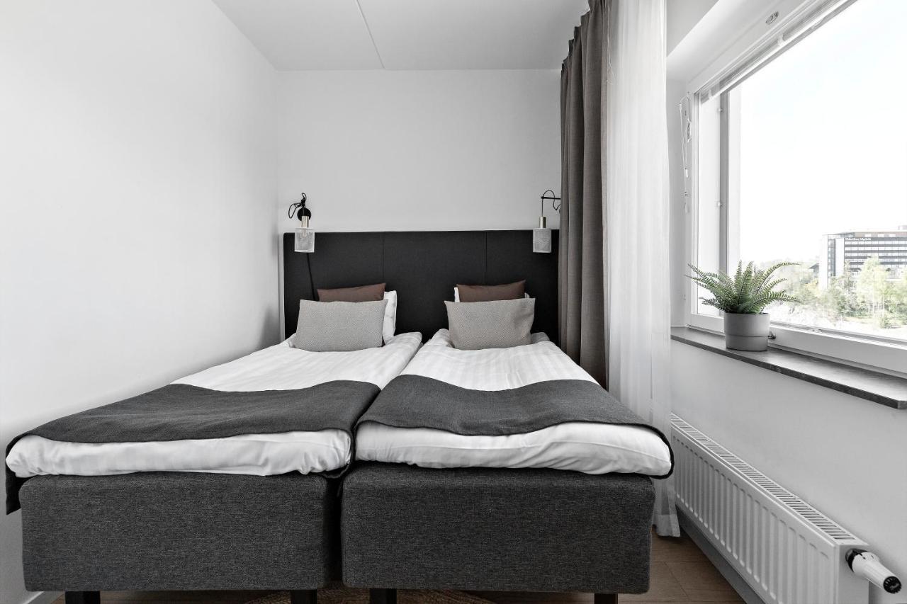 Forenom Hotel Flemingsberg - 10Min From Aelvsjoe Huddinge Eksteriør bilde