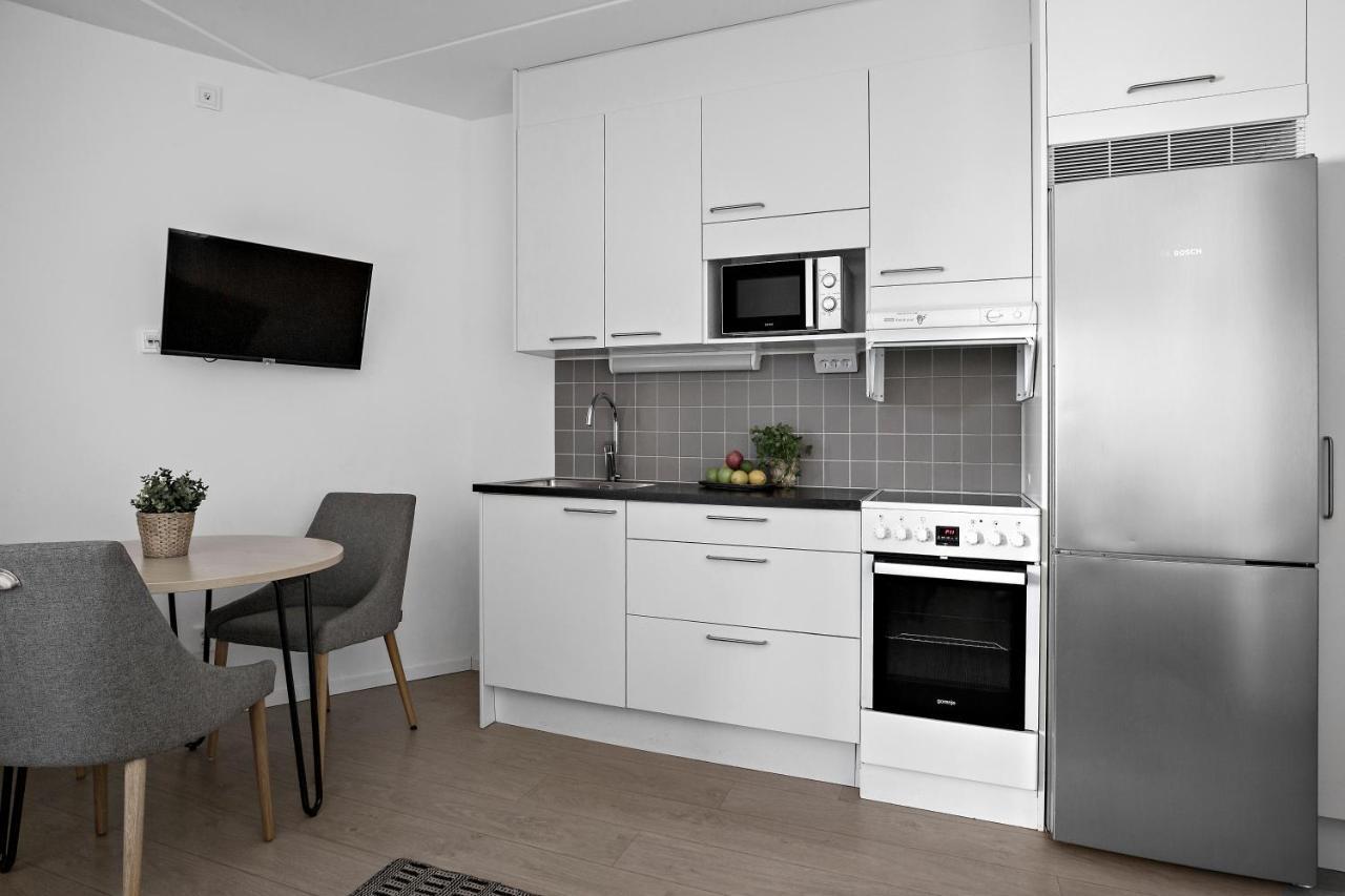 Forenom Hotel Flemingsberg - 10Min From Aelvsjoe Huddinge Eksteriør bilde