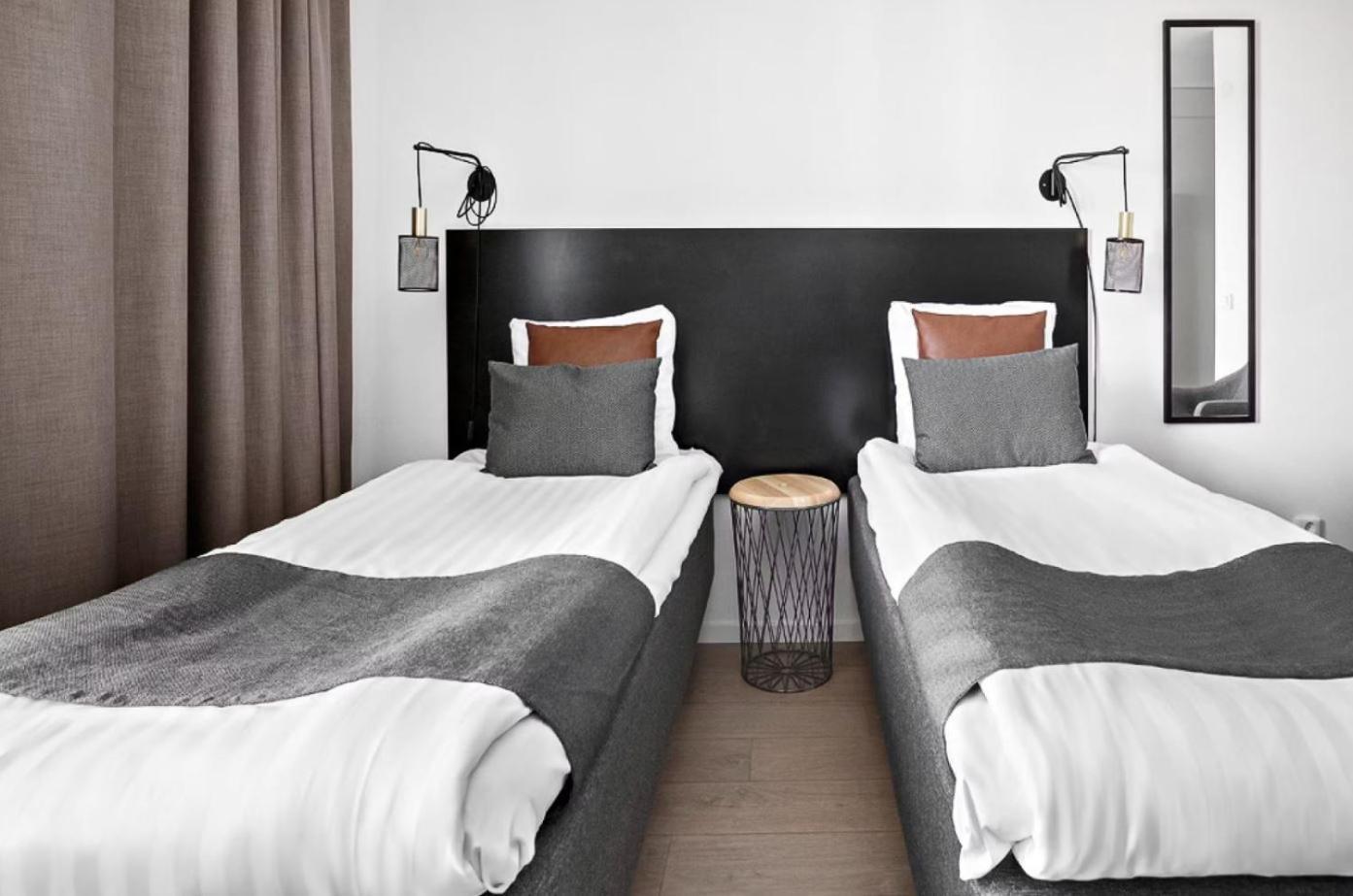 Forenom Hotel Flemingsberg - 10Min From Aelvsjoe Huddinge Eksteriør bilde